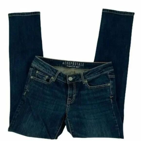 Aeropostale Women's Blue Dark Wash Regular Straight Leg Denim Jeans Size 2 Short - Picture 1 of 8